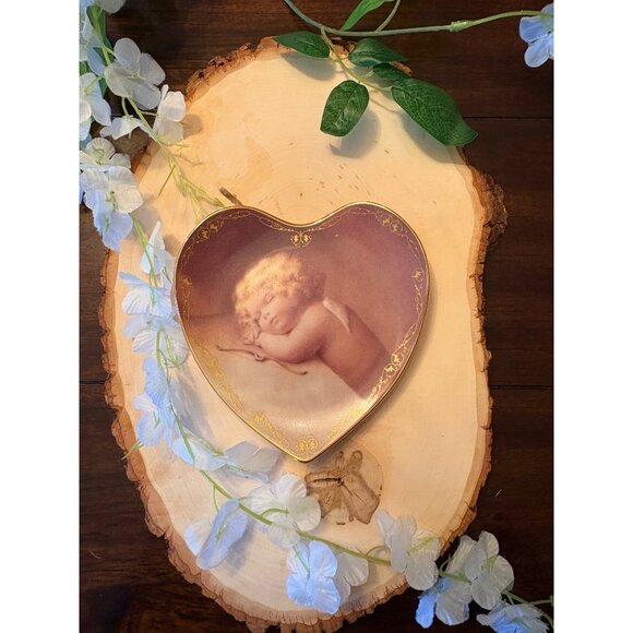 Heart-Shaped Porcelain Decorative Plate "Sweet Slumber" Angel Art & Gold Limited - Picture 2 of 9
